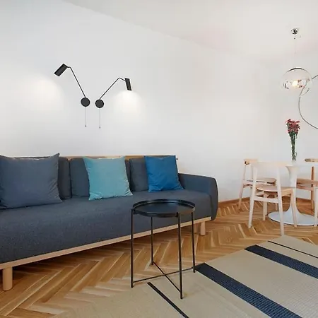 Tyzenhauz Augustianska Street * 크라쿠프