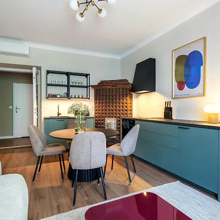 Apartment Imperial Design By Tyzenhauz